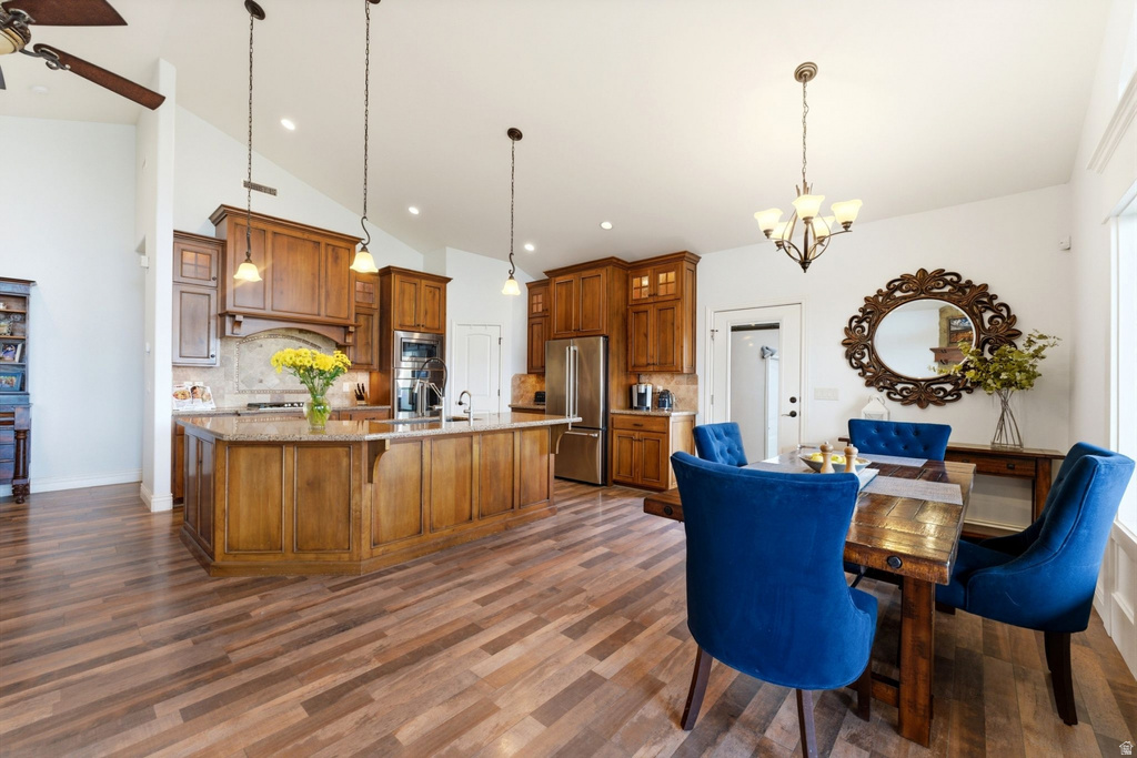 1102 N SUMMIT VIEW DR Saratoga Springs, UT 84045