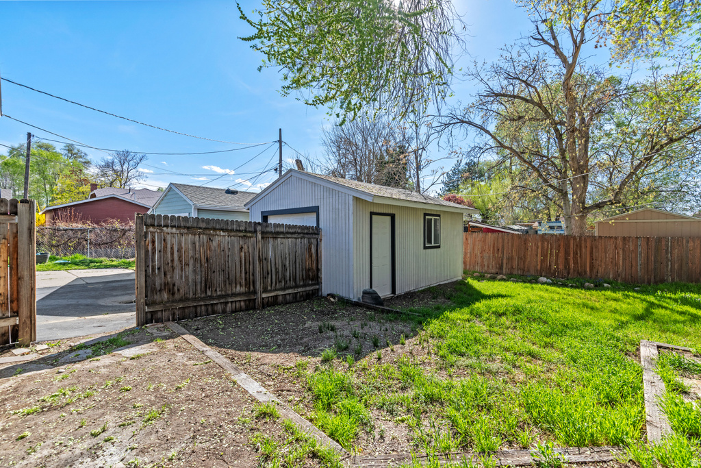 1920 S 800 E Salt Lake City, UT 84105