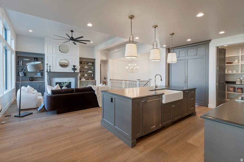 963 S LOUISA DR Saratoga Springs, UT 84045