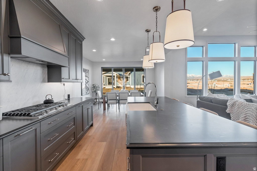 963 S LOUISA DR Saratoga Springs, UT 84045