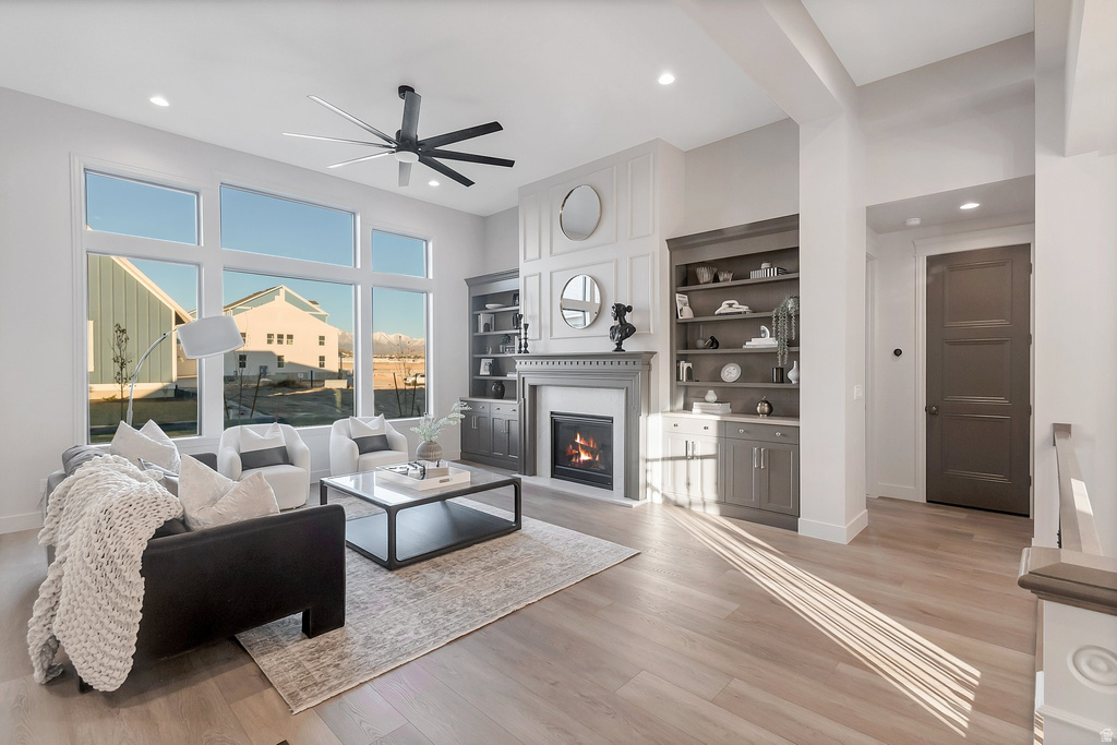 963 S LOUISA DR Saratoga Springs, UT 84045