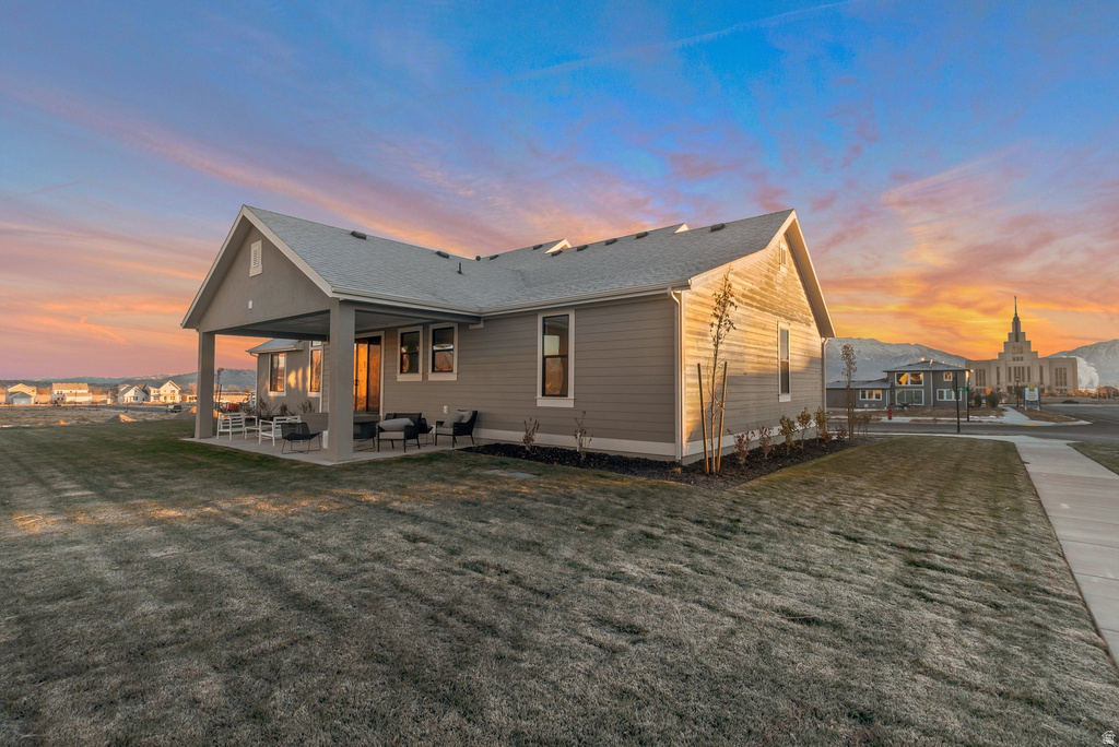 963 S LOUISA DR Saratoga Springs, UT 84045