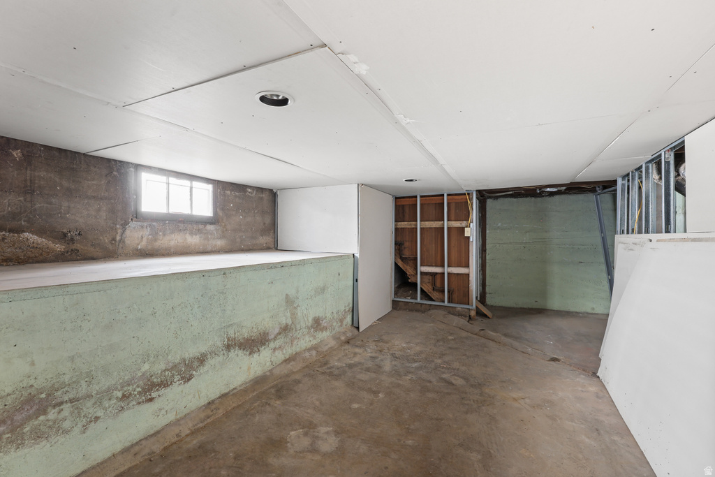 2576 GRAMERCY AVE Ogden, UT 84401