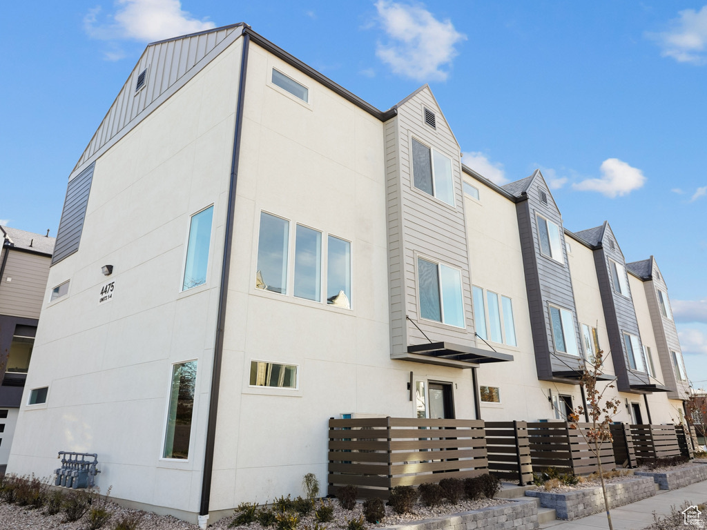 4483 S 500 E #2 Millcreek, UT 84107