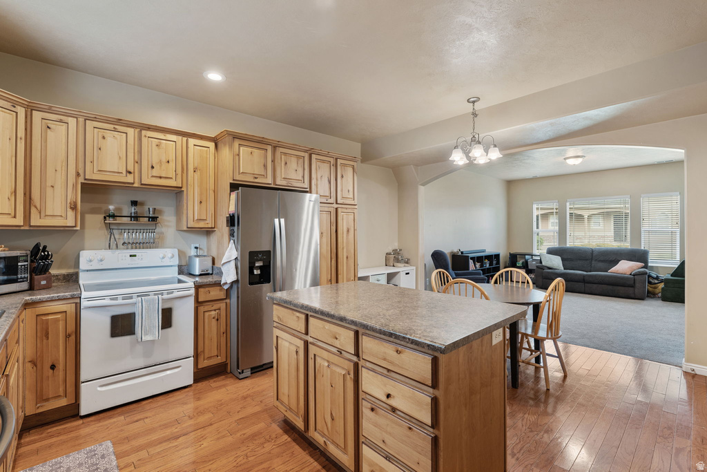 7846 S COOL CREEK WAY West Jordan, UT 84081