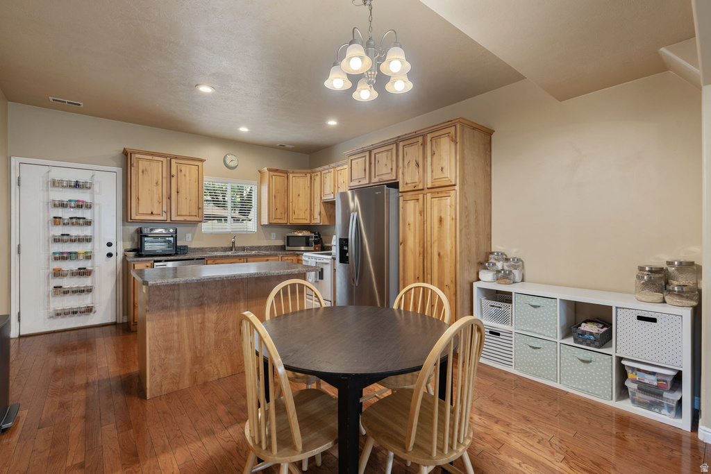 7846 S COOL CREEK WAY West Jordan, UT 84081