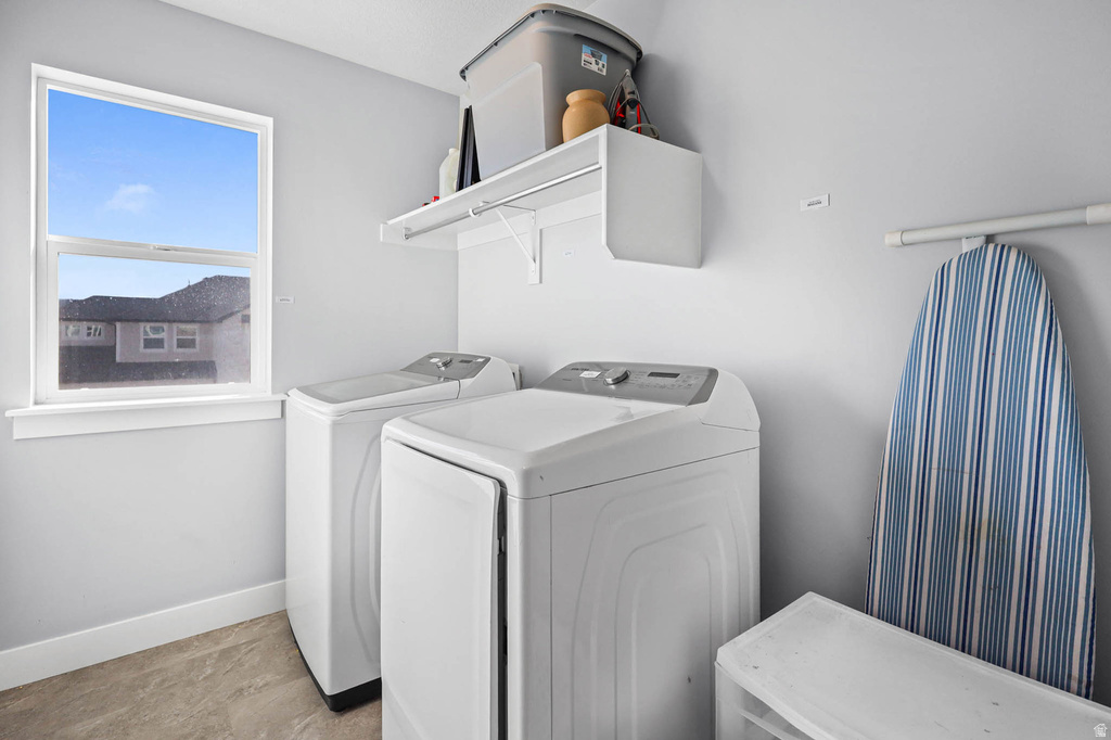 586 N HILL VIEW DR Saratoga Springs, UT 84045