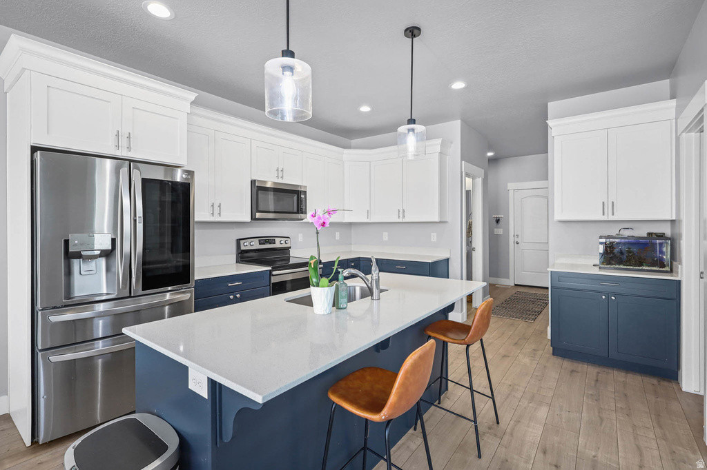 586 N HILL VIEW DR Saratoga Springs, UT 84045