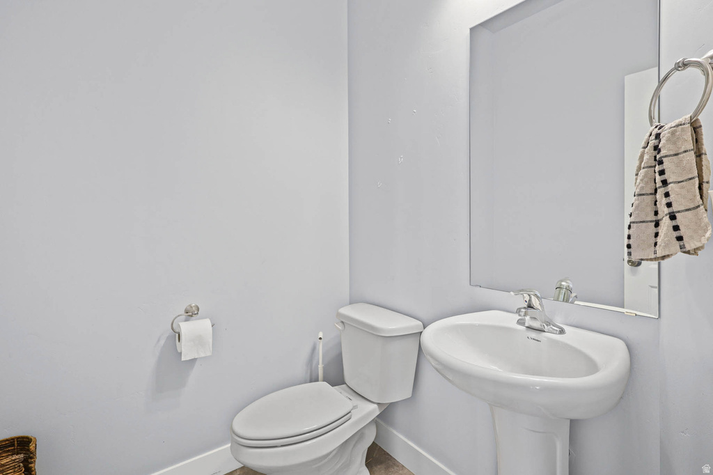 586 N HILL VIEW DR Saratoga Springs, UT 84045