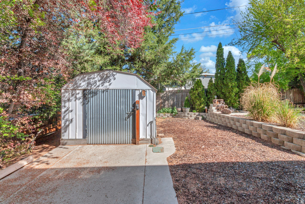 3055 LA JOYA DR Salt Lake City, UT 84124