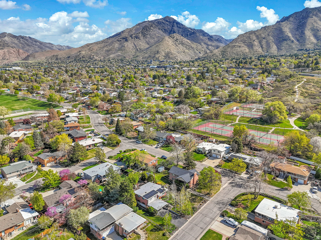 3055 LA JOYA DR Salt Lake City, UT 84124