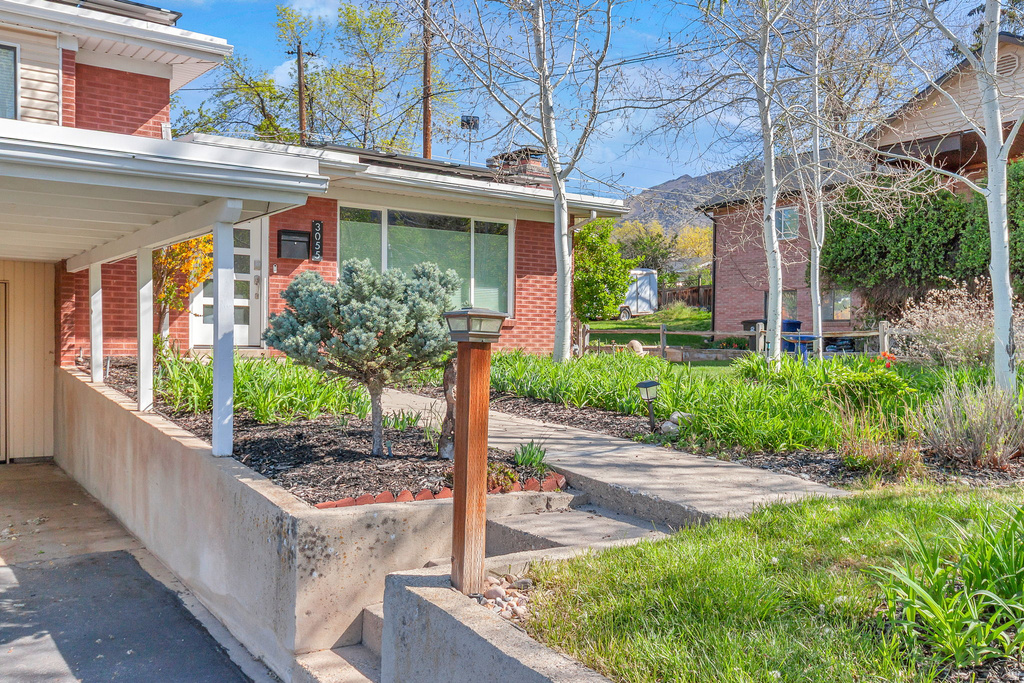 3055 LA JOYA DR Salt Lake City, UT 84124