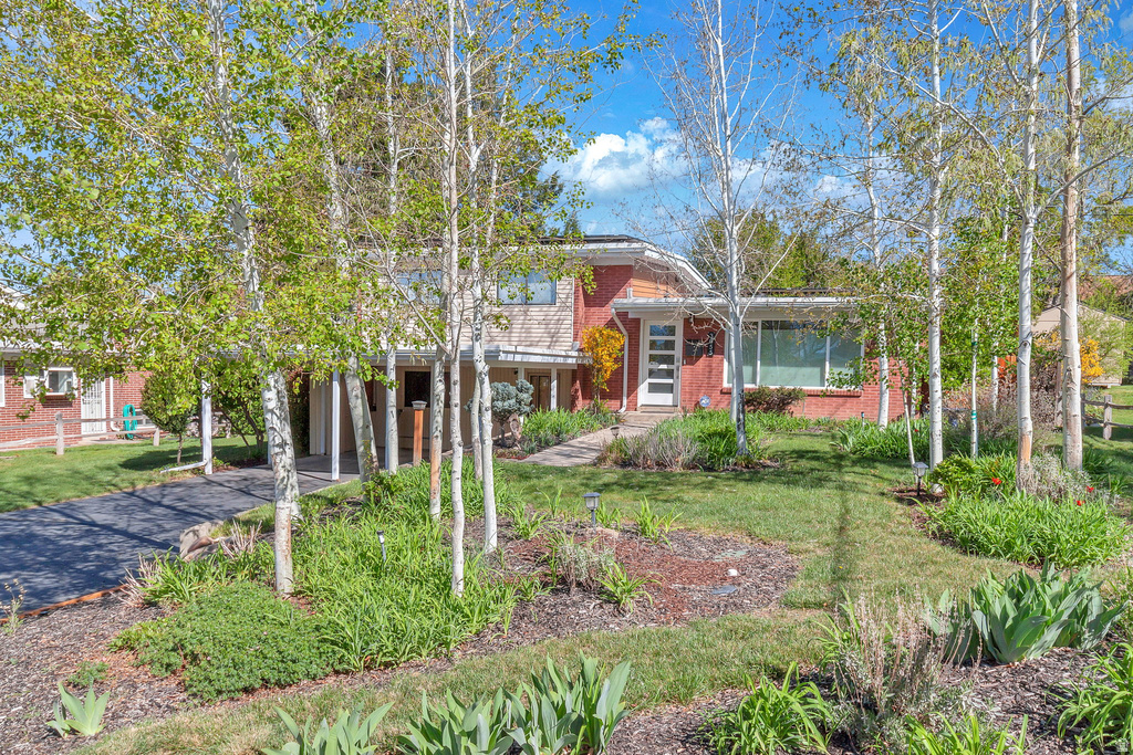 3055 LA JOYA DR Salt Lake City, UT 84124