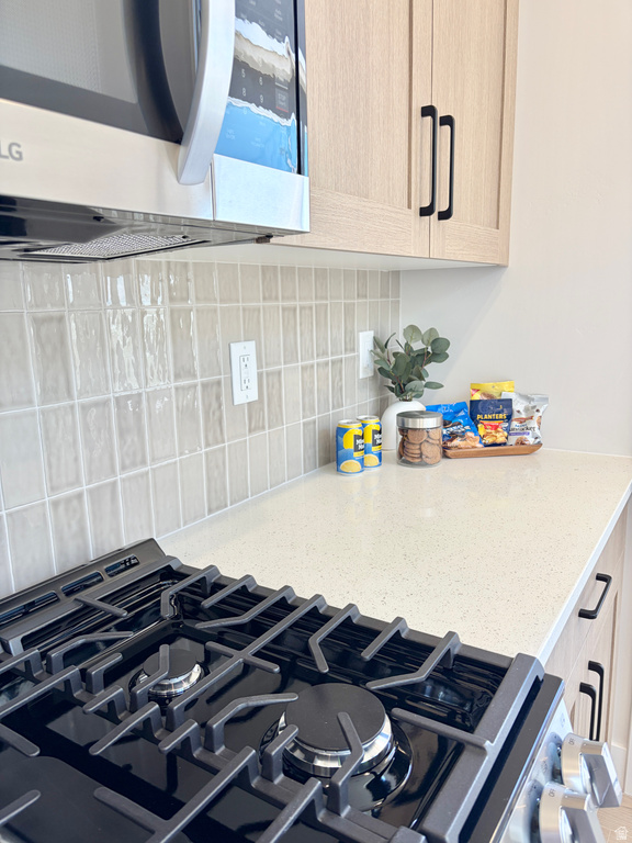 519 W OLIVE LN photo 3