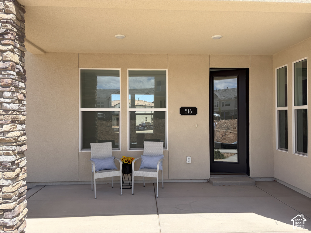 516 W OLIVE W LN photo 3