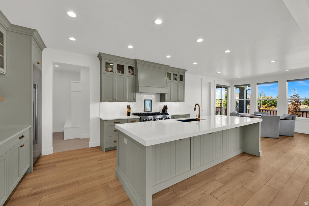 532 S 1450 W Farmington, UT 84025