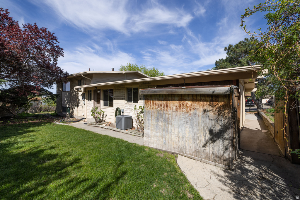 3198 S JULIA LN Magna, UT 84044