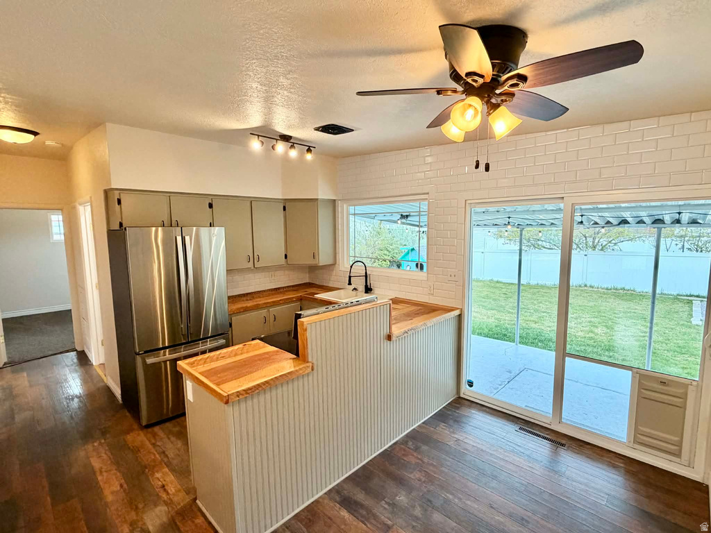 5 S 3RD AVE Helper, UT 84526