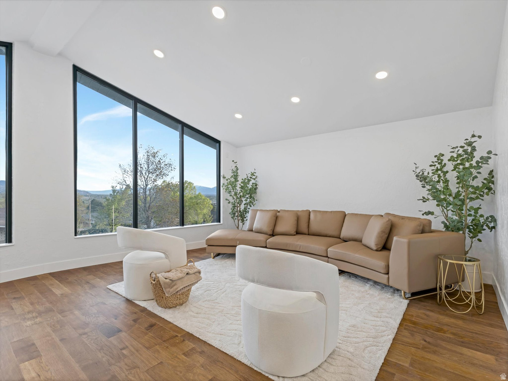 1092 N 500 E Centerville, UT 84014