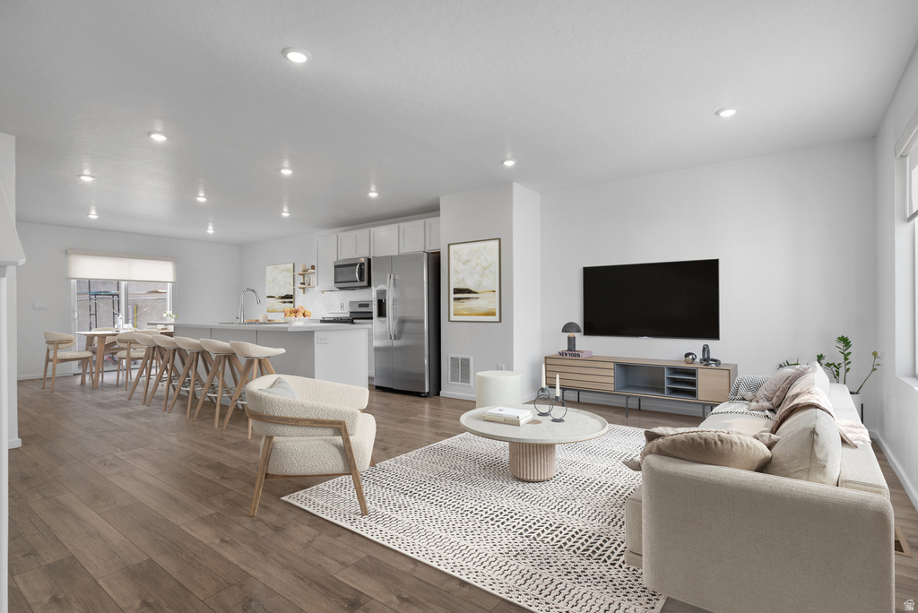 1934 N TEN HENS AVE #1140 Tooele, UT 84074