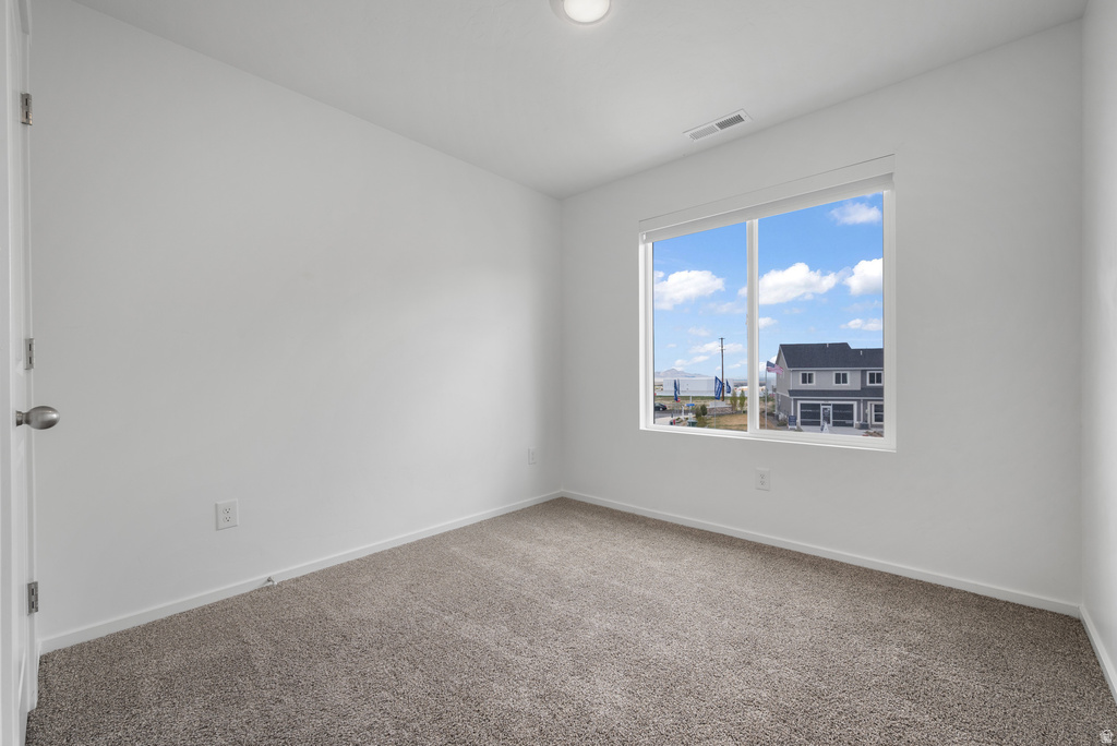 1934 N TEN HENS AVE #1140 Tooele, UT 84074