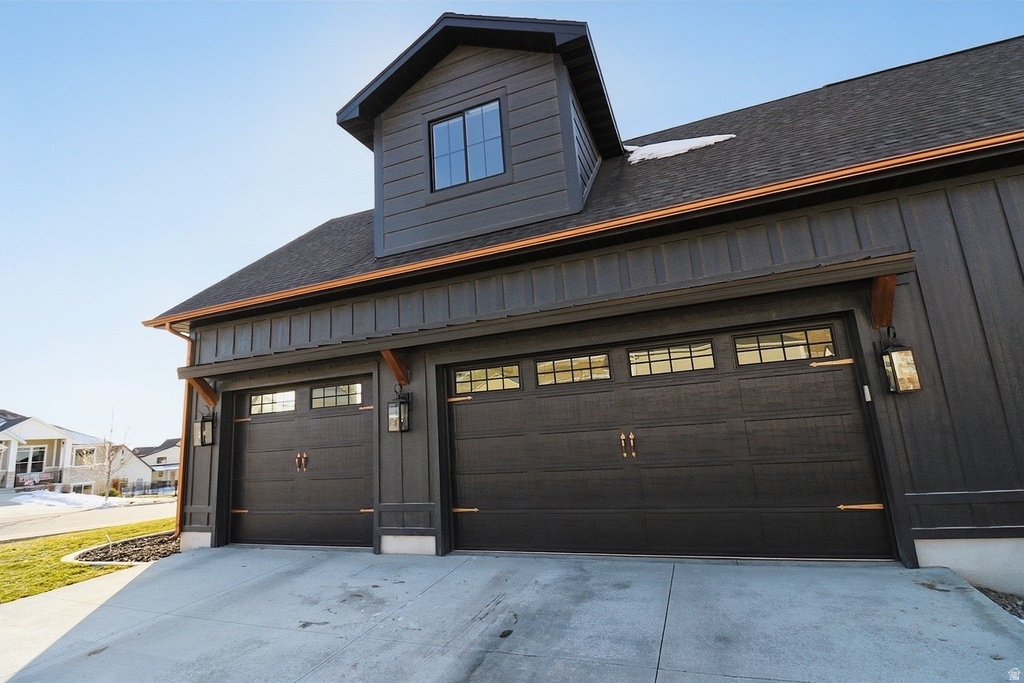 1087 E 160 N photo 3