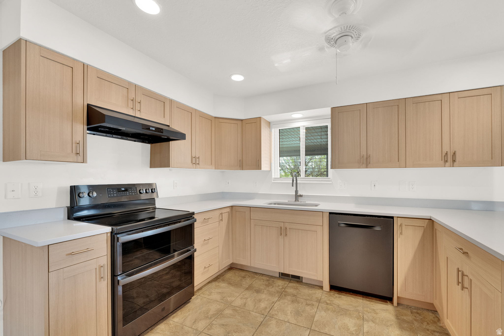 5061 S 3500 W Roy, UT 84067