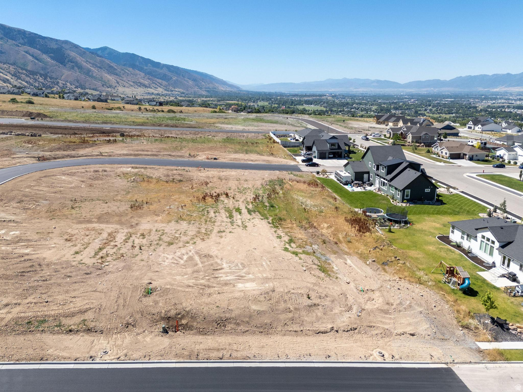 1112 E 100 N Hyde Park, UT 84318