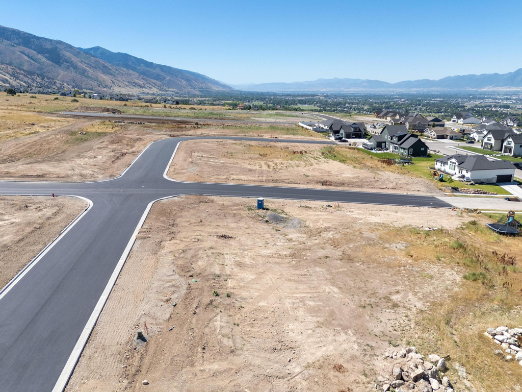 1112 E 100 N Hyde Park, UT 84318