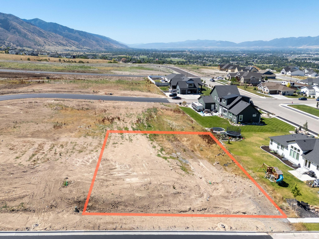 1112 E 100 N Hyde Park, UT 84318