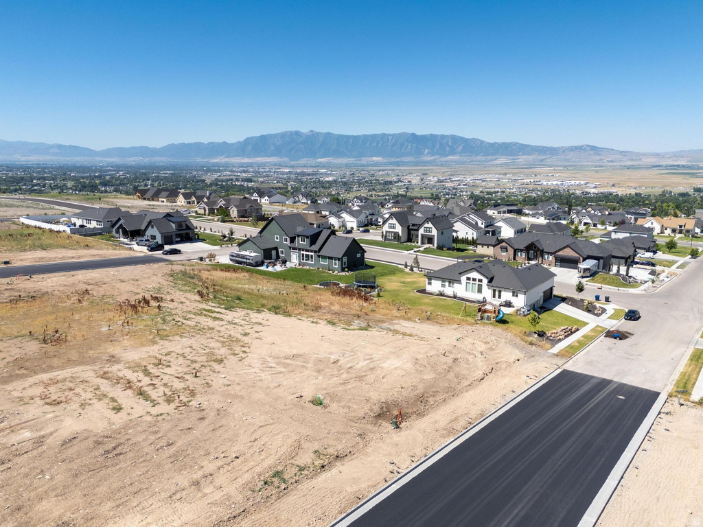 1112 E 100 N Hyde Park, UT 84318