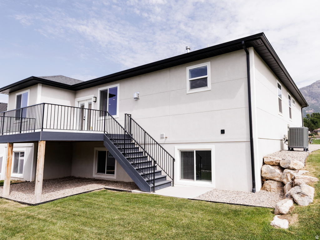 735 E 2750 N photo 3