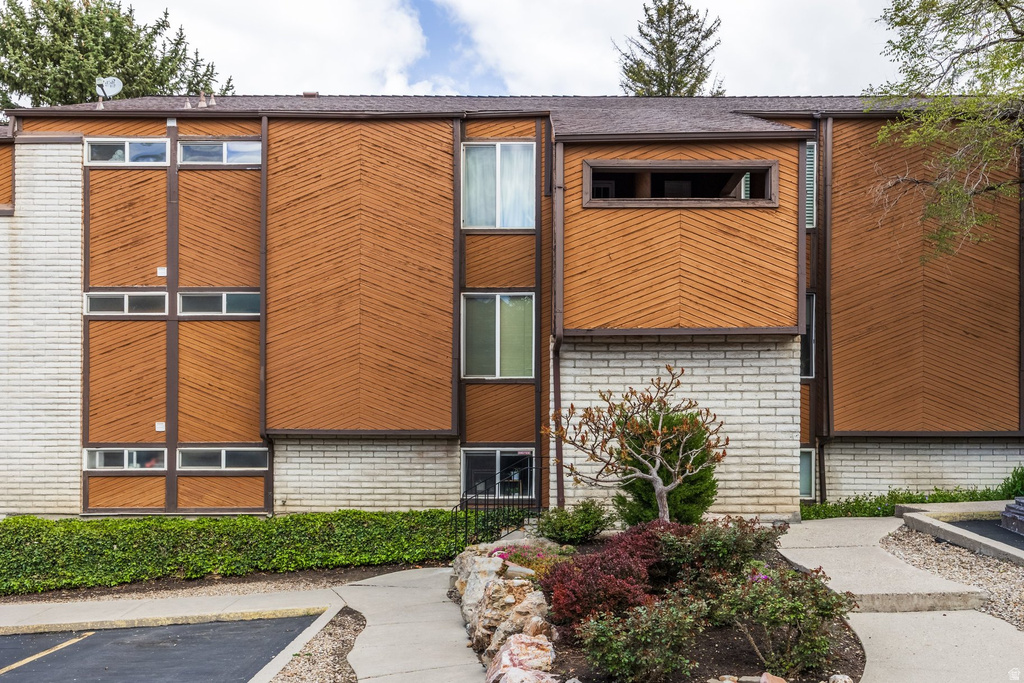 2432 S ELIZABETH ST #2 Salt Lake City, UT 84106