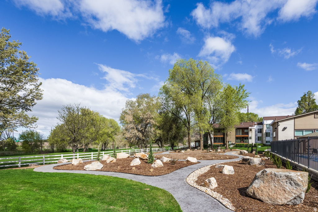 2432 S ELIZABETH ST #2 Salt Lake City, UT 84106