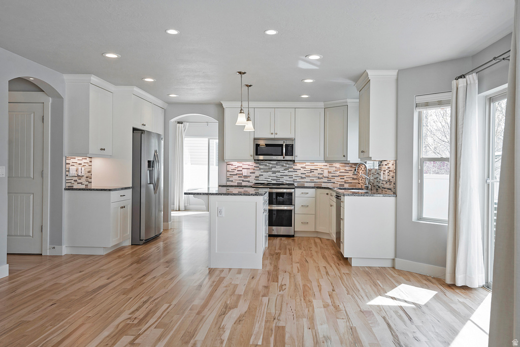 2960 S ADAMS GARDEN CV South Salt Lake, UT 84106