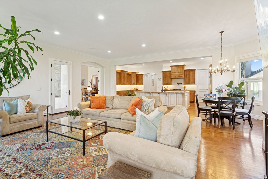 3093 E SCENIC VALLEY LN. LN Sandy, UT 84092