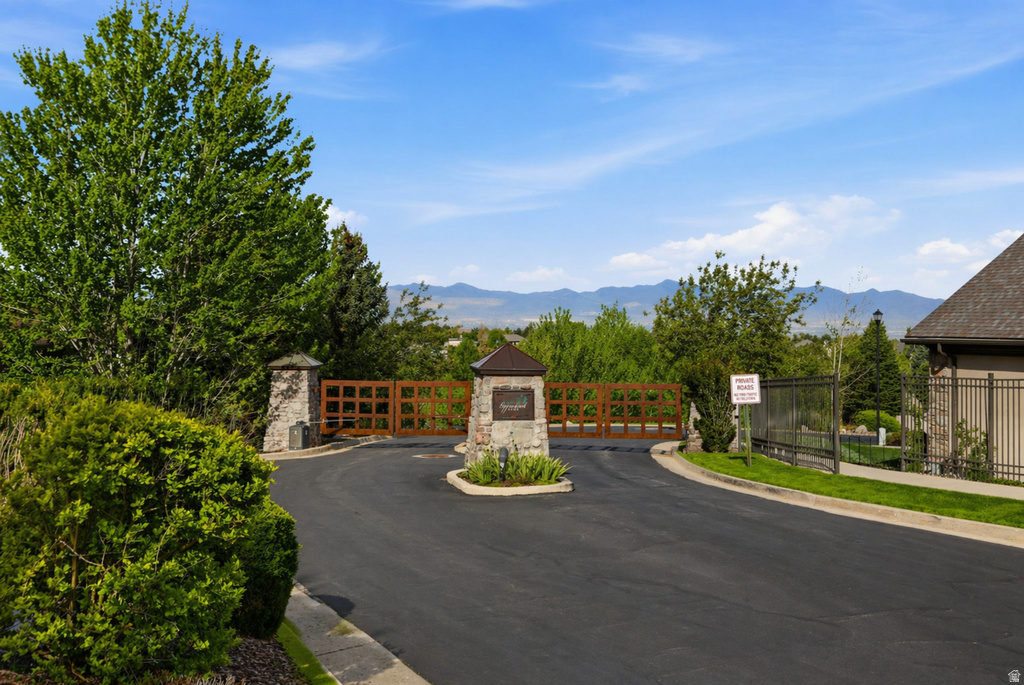 3093 E SCENIC VALLEY LN. LN Sandy, UT 84092