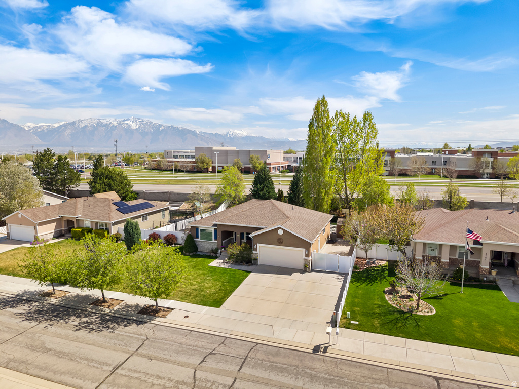 5469 W HARVESTMILL DR West Jordan, UT 84081