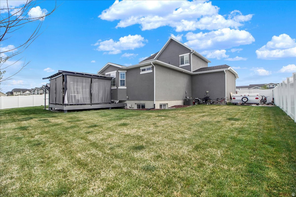2449 N SARUS CRANE DR Clinton, UT 84015