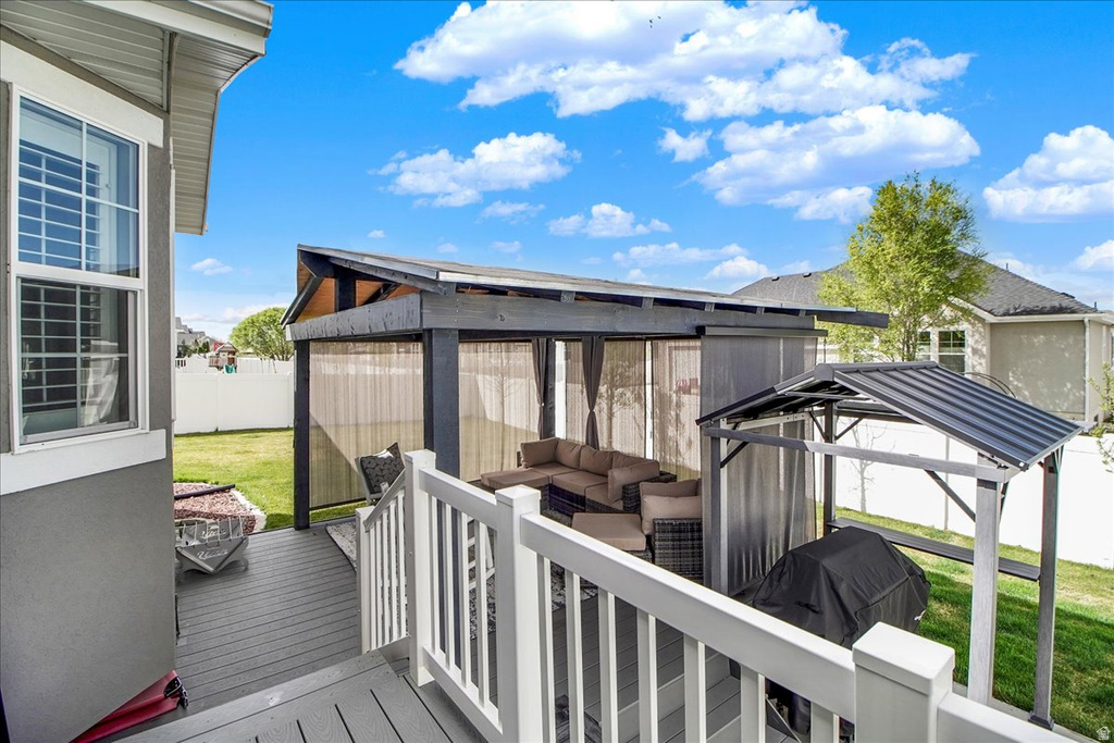 2449 N SARUS CRANE DR Clinton, UT 84015