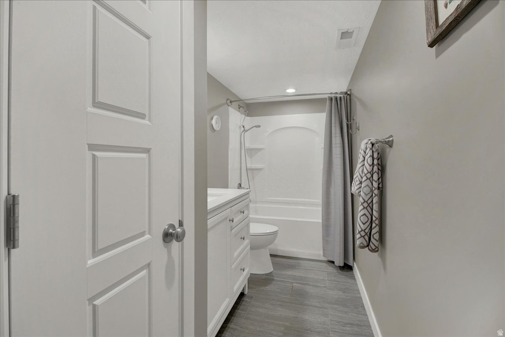 2449 N SARUS CRANE DR Clinton, UT 84015