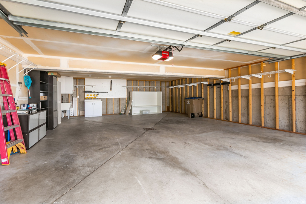 14226 S MOLASSES MILL DR Draper, UT 84020