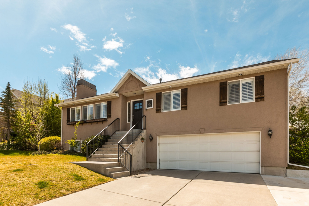 14226 S MOLASSES MILL DR Draper, UT 84020