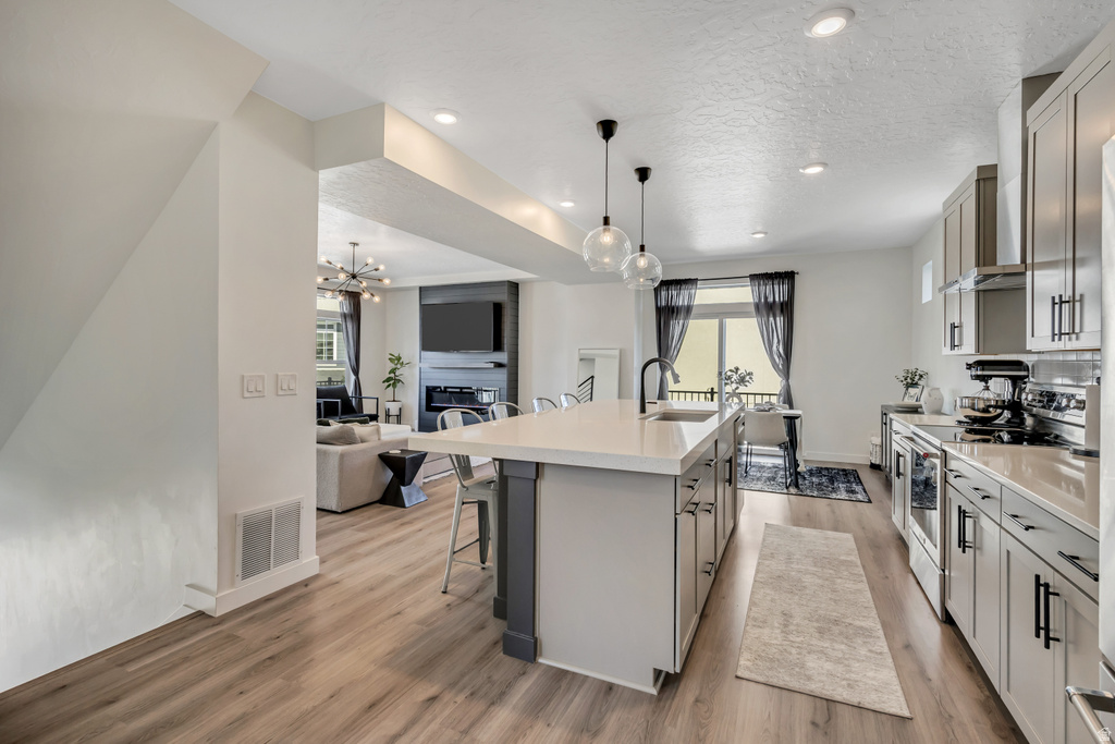 156 E POLARIS DR Saratoga Springs, UT 84045