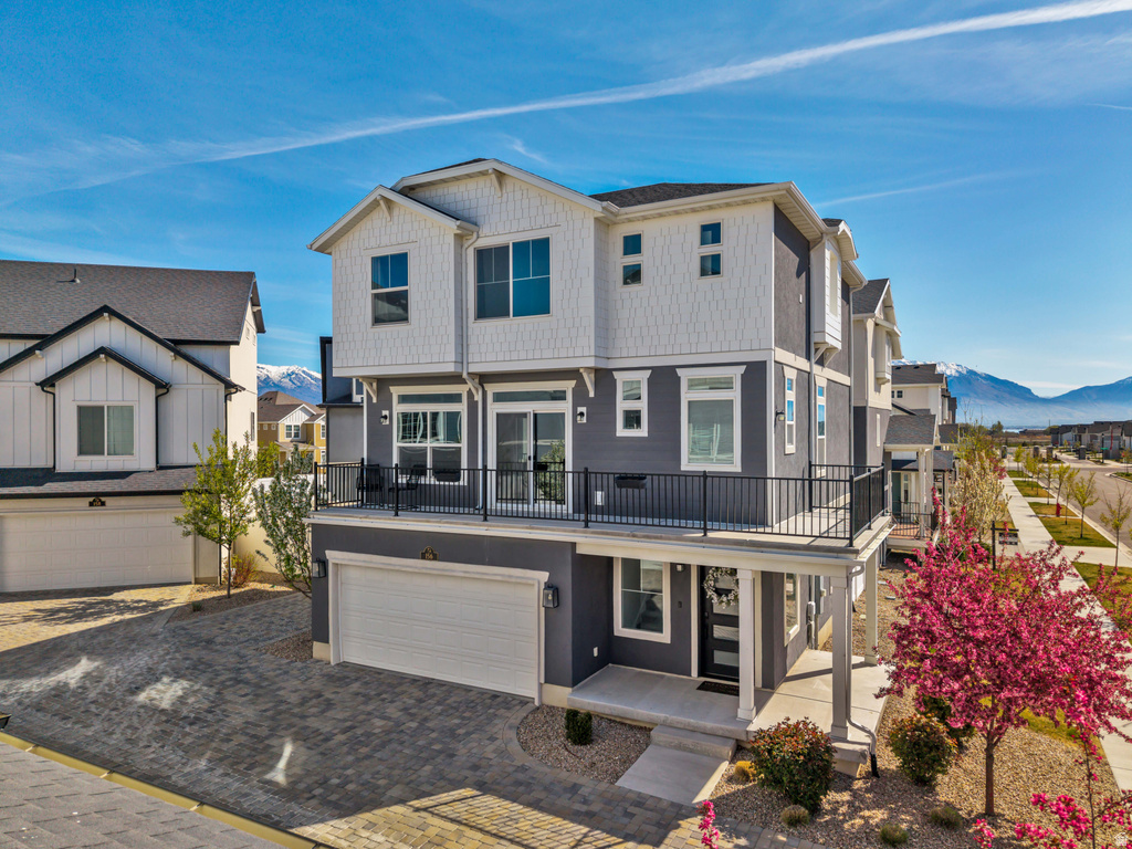 156 E POLARIS DR Saratoga Springs, UT 84045