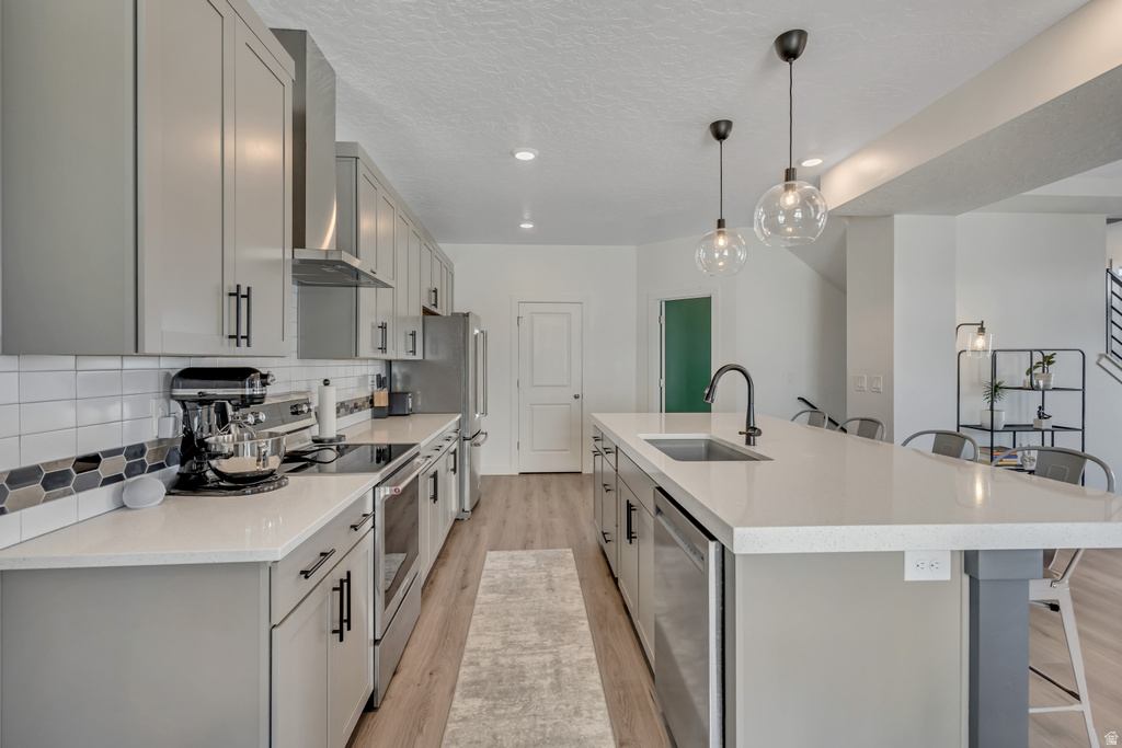 156 E POLARIS DR Saratoga Springs, UT 84045