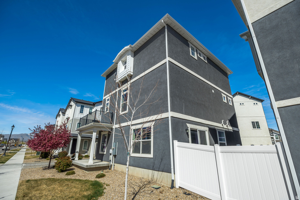 156 E POLARIS DR Saratoga Springs, UT 84045