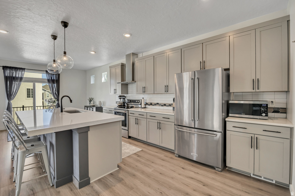 156 E POLARIS DR Saratoga Springs, UT 84045