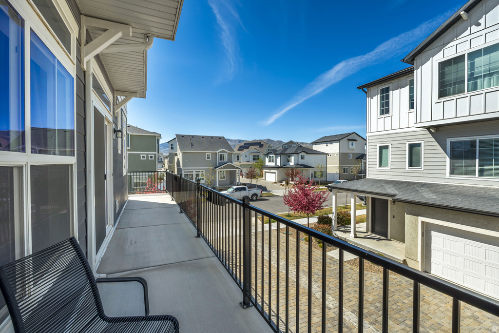 156 E POLARIS DR Saratoga Springs, UT 84045