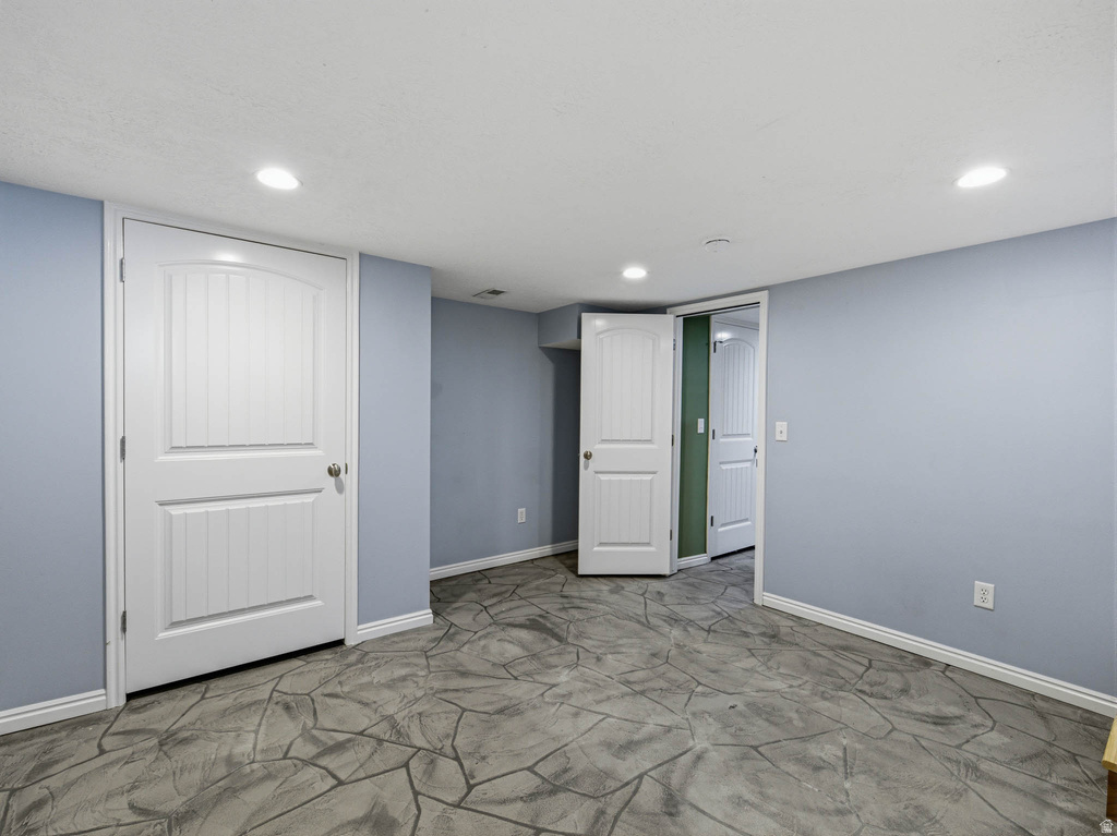 926 S GREENWOOD TERRACE Salt Lake City, UT 84105